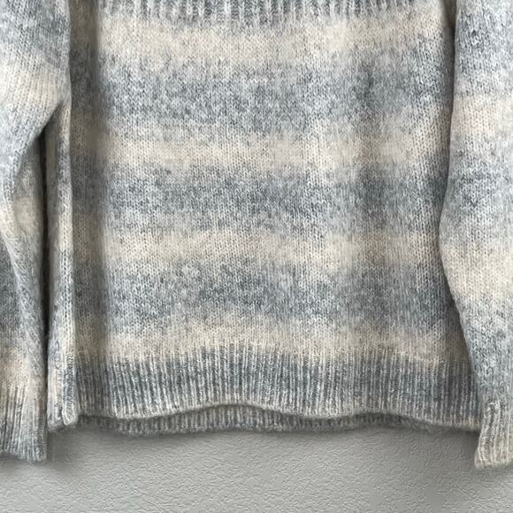DKNY Gray Cream Ombre Striped Crewneck Soft Knit Pullover Sweater XL NWT - Picture 6 of 11